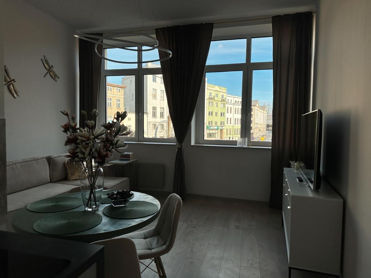 Ferienwohnung Loft Przy Placu Niepodleglosci Jelenia Góra Exterior foto