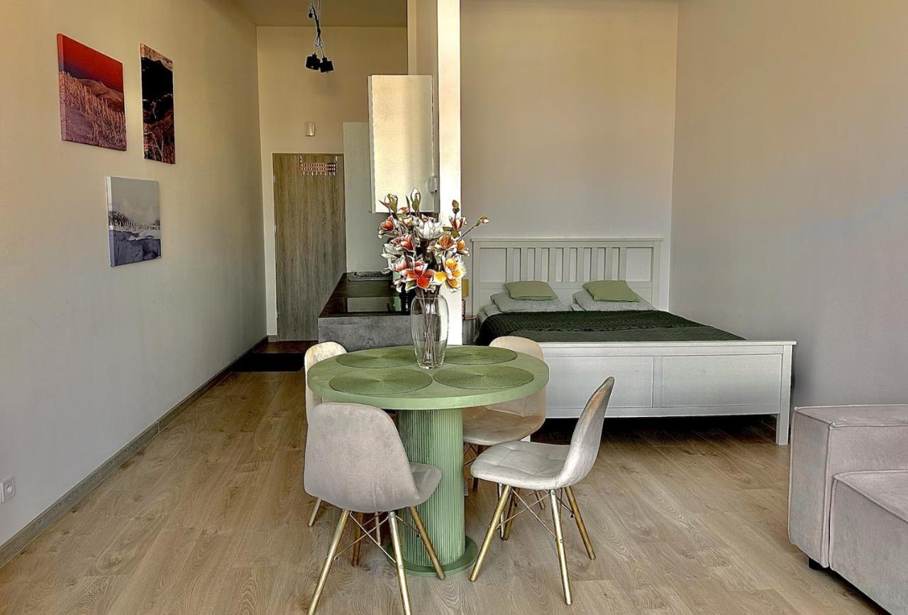 Ferienwohnung Loft Przy Placu Niepodleglosci Jelenia Góra Exterior foto